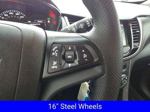 Used 2017 Chevrolet Trax LS image 25