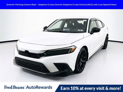 Used 2023 Honda Civic Sport image 3