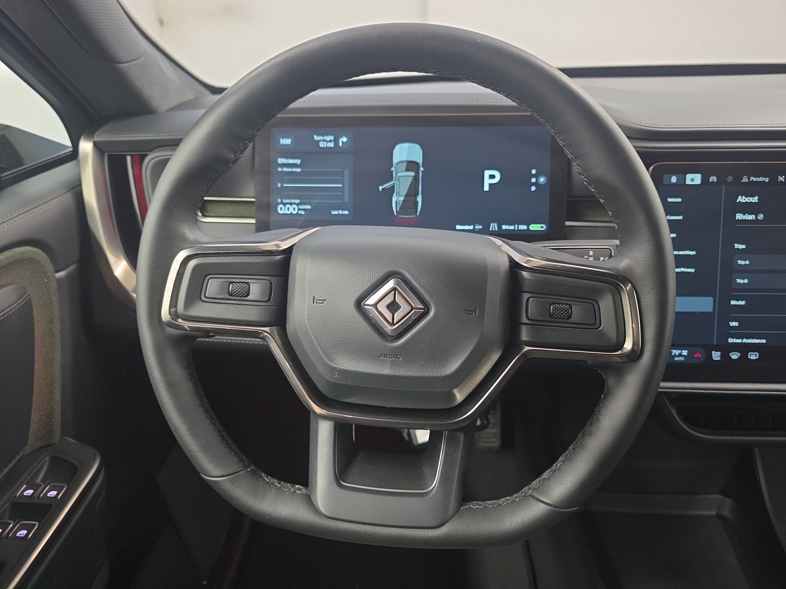 Used 2025 Rivian R1S Adventure Dual AWD/4WD image 28