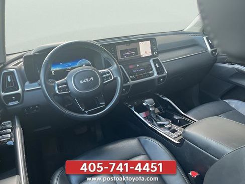 Used 2023 Kia Sorento SX AWD/4WD image 10