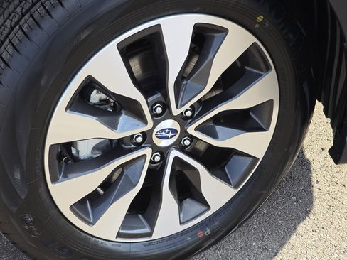 New 2025 Subaru Outback Limited image 16