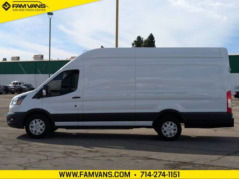 Used 2022 Ford E-Transit 148 High Roof Extended image 5