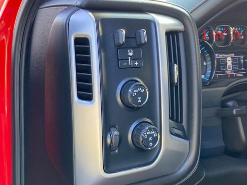 Used 2018 GMC Sierra 1500 SLT w/ SLT Premium Package image 11
