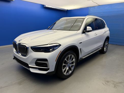 Used 2023 BMW X5 xDrive45e AWD/4WD image 4