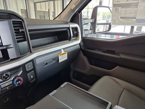 New 2026 Ford F250 XL w/ FX4 Off-Road Package image 21