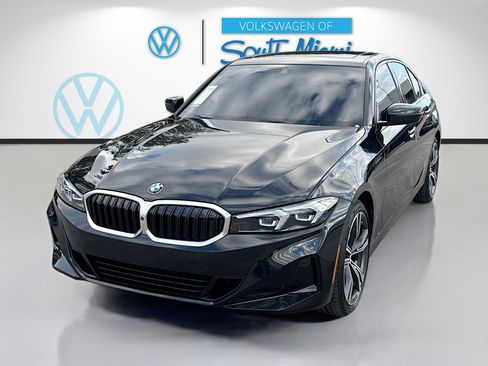 Used 2023 BMW 330i Sedan w/ Premium Package image 3