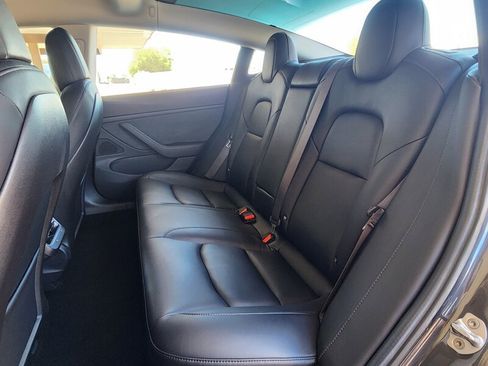 Used 2018 Tesla Model 3 Long Range RWD image 69