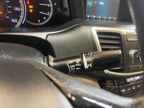 Used 2016 Honda Accord LX image 19