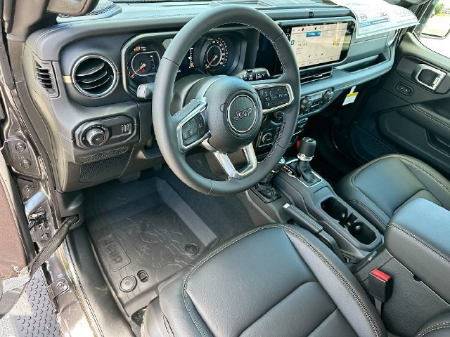 New 2026 Jeep Wrangler Unlimited Sahara AWD/4WD image 7