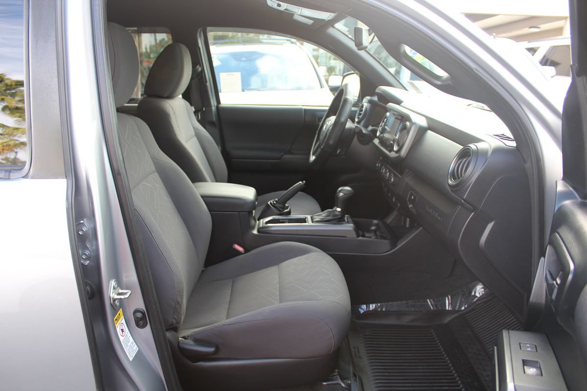 Used 2017 Toyota Tacoma TRD Sport RWD image 23