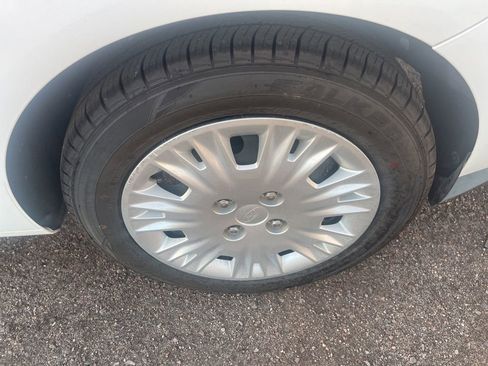 Used 2016 Ford Fiesta S image 6