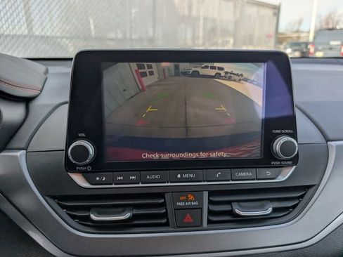 Used 2024 Nissan Altima 2.5 SR image 19