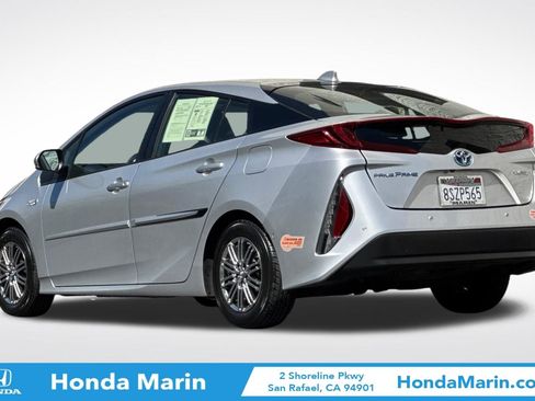 Used 2021 Toyota Prius Prime Limited FWD image 6