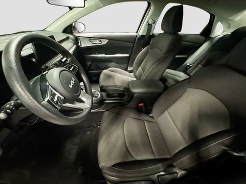 Used 2024 Kia Forte LXS w/ LXS Technology Package FWD image 20