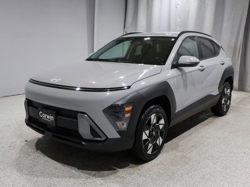 Used 2024 Hyundai Kona SEL image 5