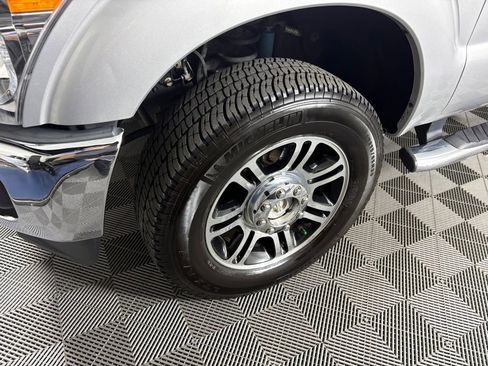 Used 2016 Ford F250 XLT w/ XLT Value Package AWD/4WD image 9