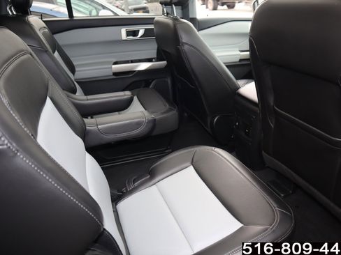 Used 2022 Ford Explorer XLT w/ Equipment Group 202A image 23