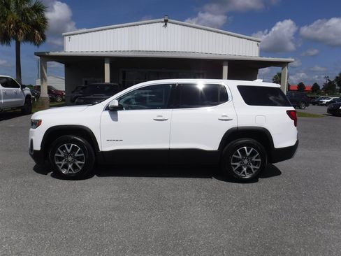 Used 2022 GMC Acadia SLE w/ LPO, Floor Liner Package FWD image 1