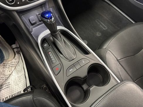 Used 2018 Chevrolet Volt LT w/ Comfort Package image 19