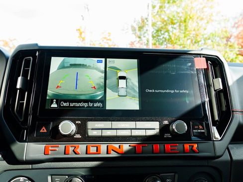 New 2026 Nissan Frontier PRO-4X w/ Pro-4x Convenience Package image 15