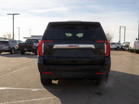 Used 2023 GMC Yukon XL SLE image 23