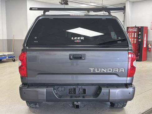 Used 2018 Toyota Tundra Limited w/ Limited Premium Package AWD/4WD image 8