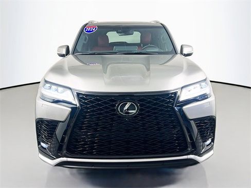 Used 2024 Lexus LX 600 F Sport image 2