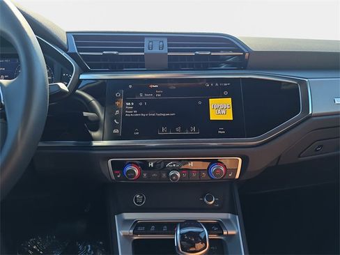 Used 2025 Audi Q3 2.0T Premium w/ Convenience Package image 23