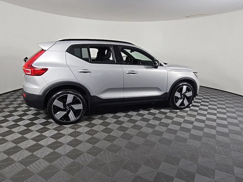 Certified 2023 Volvo XC40 Recharge Ultimate AWD/4WD image 9