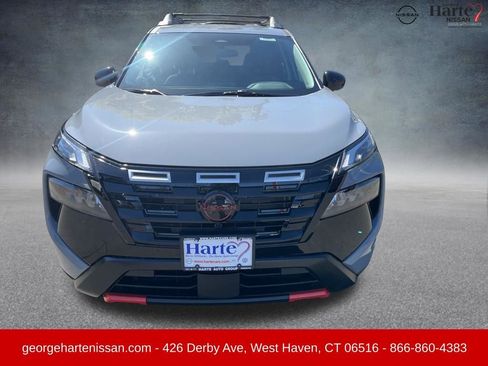New 2026 Nissan Rogue SV AWD/4WD image 3