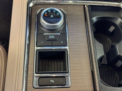 Used 2024 Ford Expedition Max Limited image 39