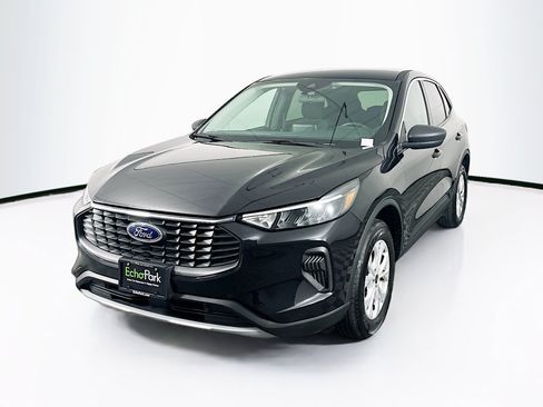 Used 2024 Ford Escape Active AWD/4WD image 3