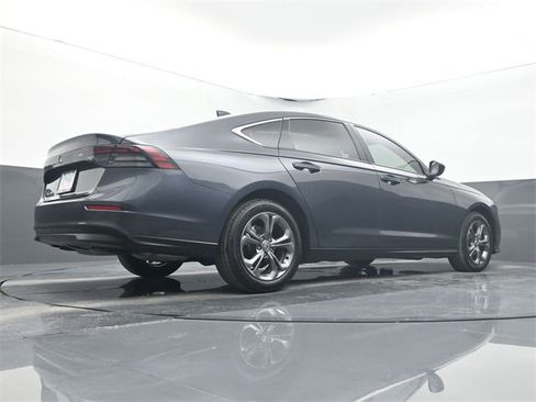 Used 2024 Honda Accord EX image 11