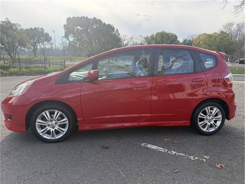 Used 2010 Honda Fit Sport image 4