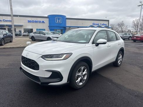 Used 2024 Honda HR-V LX image 1