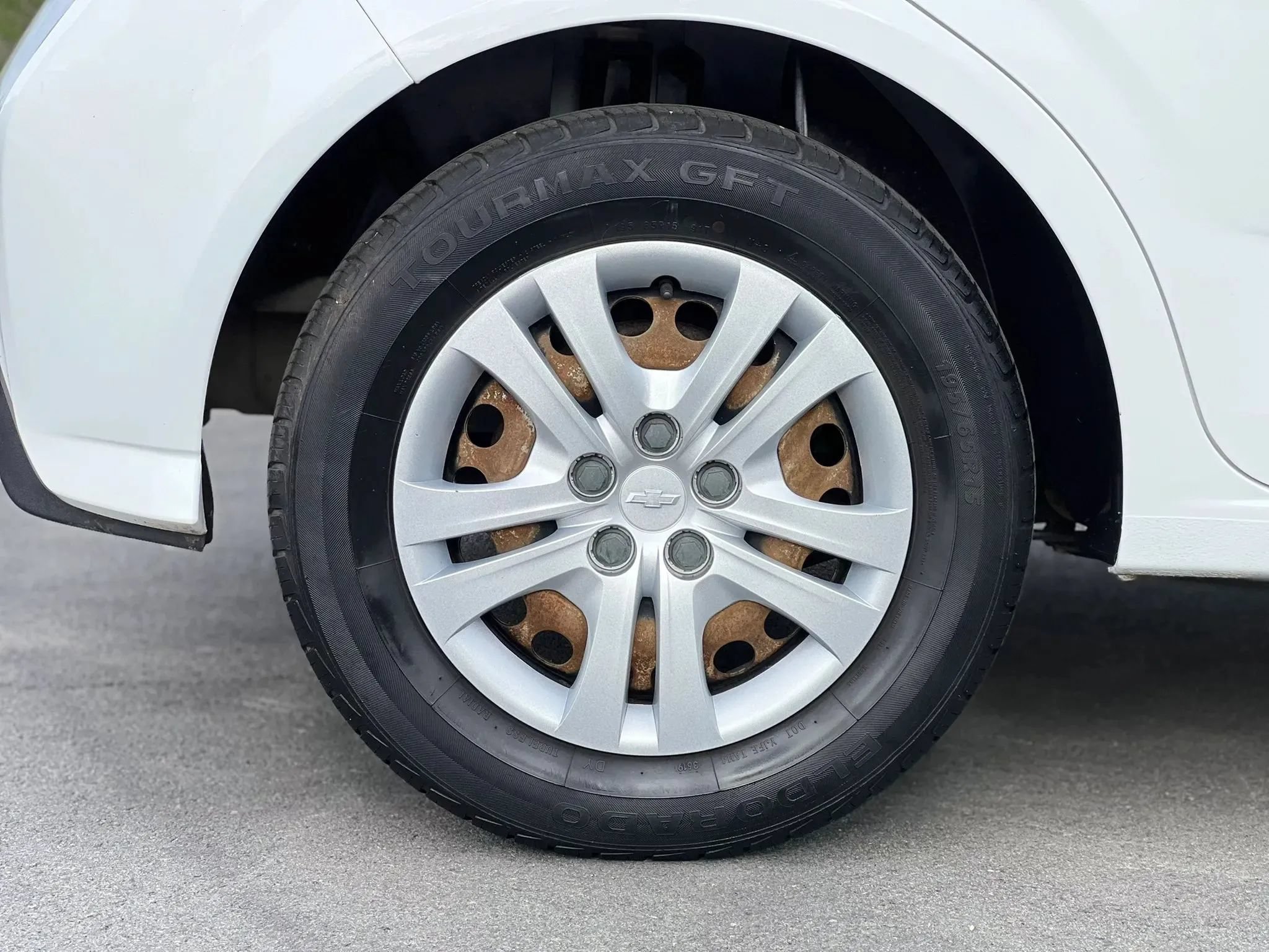 Used 2017 Chevrolet Sonic LT FWD image 41
