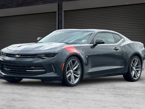 Used 2017 Chevrolet Camaro LT image 9