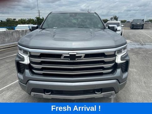 Used 2024 Chevrolet Silverado 1500 High Country w/ Technology Package RWD image 18