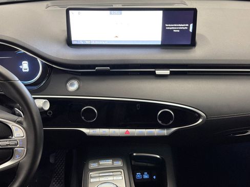 Used 2025 Genesis GV70 2.5T image 19