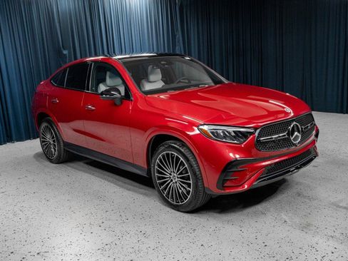 New 2025 Mercedes-Benz GLC 300 4MATIC image 3