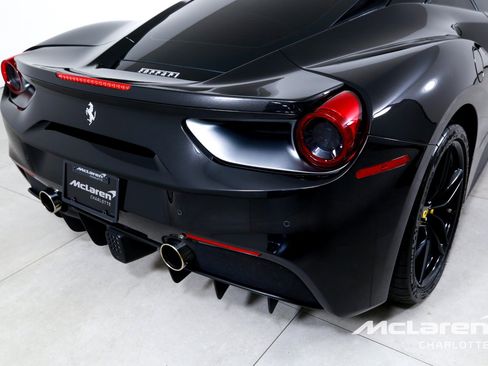 Used 2018 Ferrari 488 GTB RWD image 31