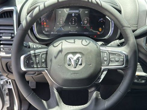 Used 2026 RAM 2500 Laramie AWD/4WD image 15
