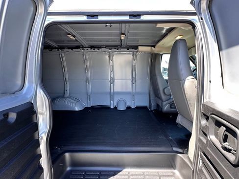 New 2026 GMC Savana 2500 w/ Driver Convenience Package RWD image 24