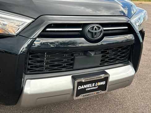 Used 2022 Toyota 4Runner TRD Off-Road Premium AWD/4WD image 22