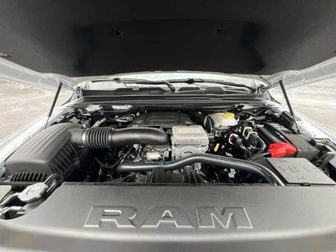 New 2026 RAM 1500 4x4 Crew Cab image 13
