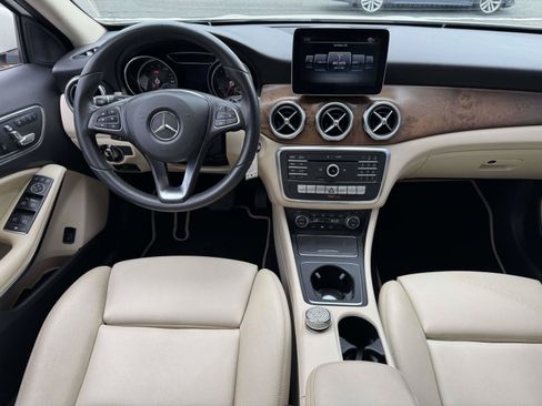 Used 2018 Mercedes-Benz GLA 250 image 17