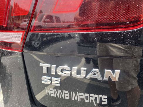 Used 2020 Volkswagen Tiguan SE FWD image 11