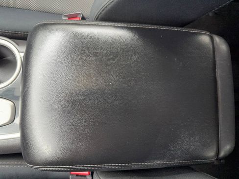 Used 2018 Nissan Pathfinder SV image 31