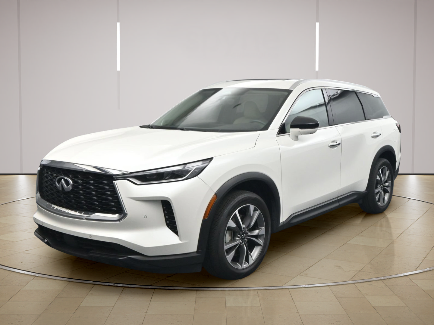 Used 2025 INFINITI QX60 Luxe FWD image 3