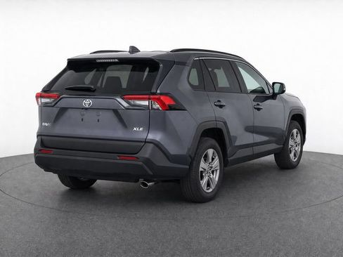 Used 2024 Toyota RAV4 XLE FWD image 6